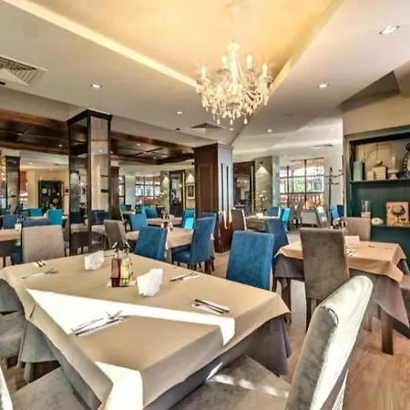 Belvedere Club K308 Apartman Banszko